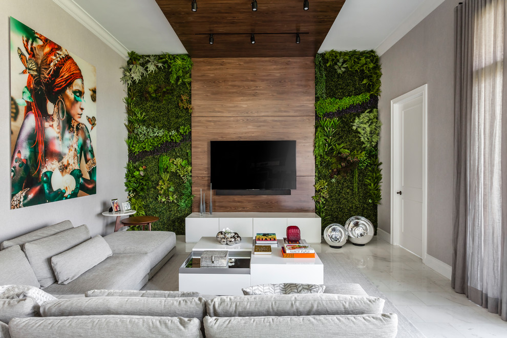Photo of a contemporary home in Miami.