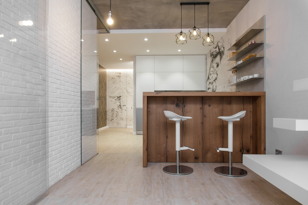 КВАРТИРА ДЛЯ МОЛОДОЙ ДЕВУШКИ