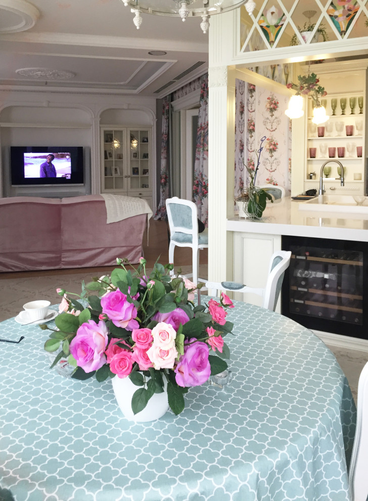 квартира в французском стиле в процессе декорирования