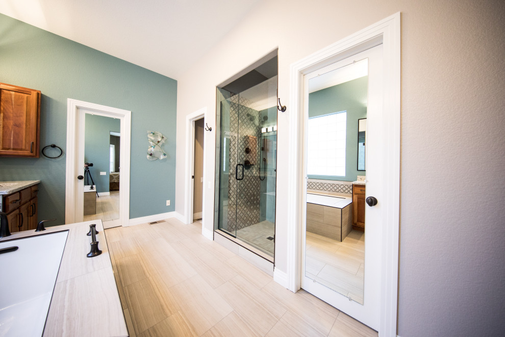 Inspiration for a contemporary bathroom remodel in Minneapolis