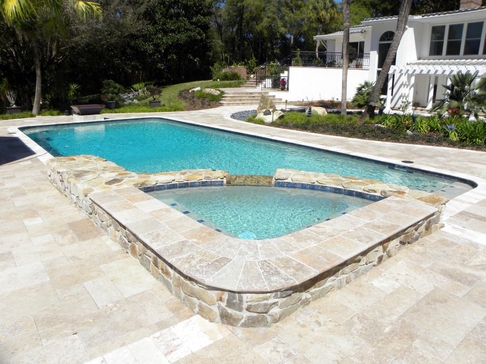 Example of a transitional pool design in Orlando