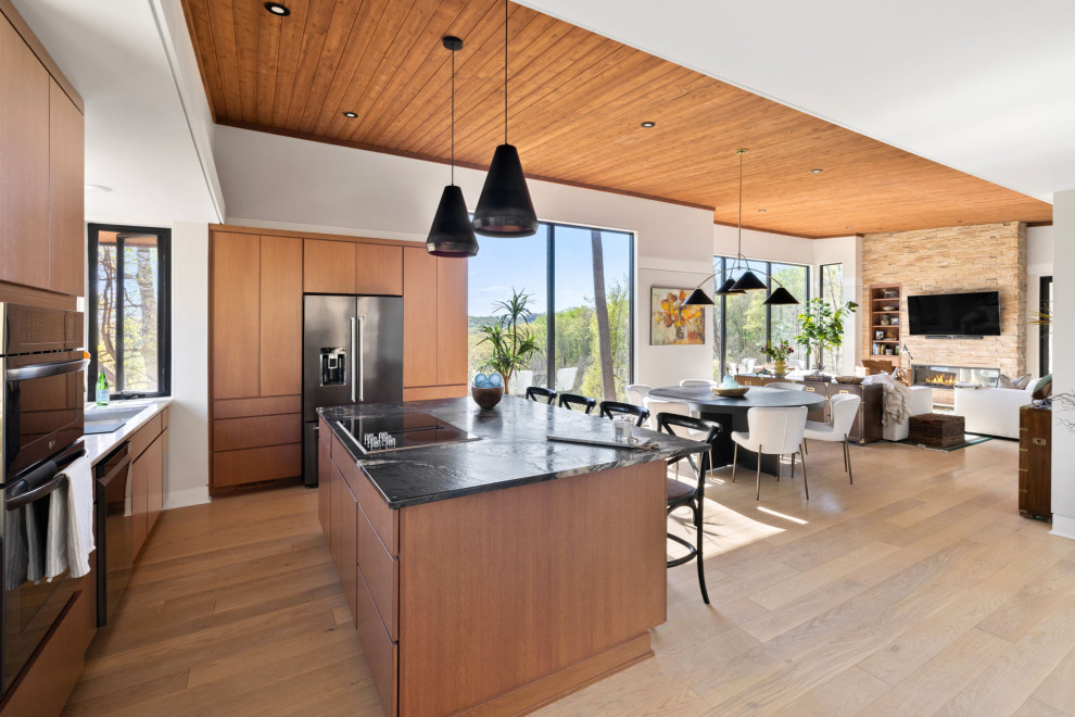 New Build: Lake Pointe Residence