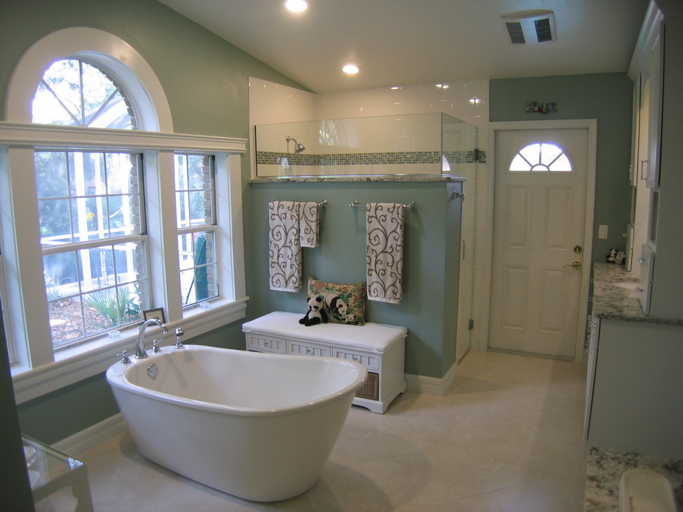 This is an example of a transitional bathroom in Tampa.