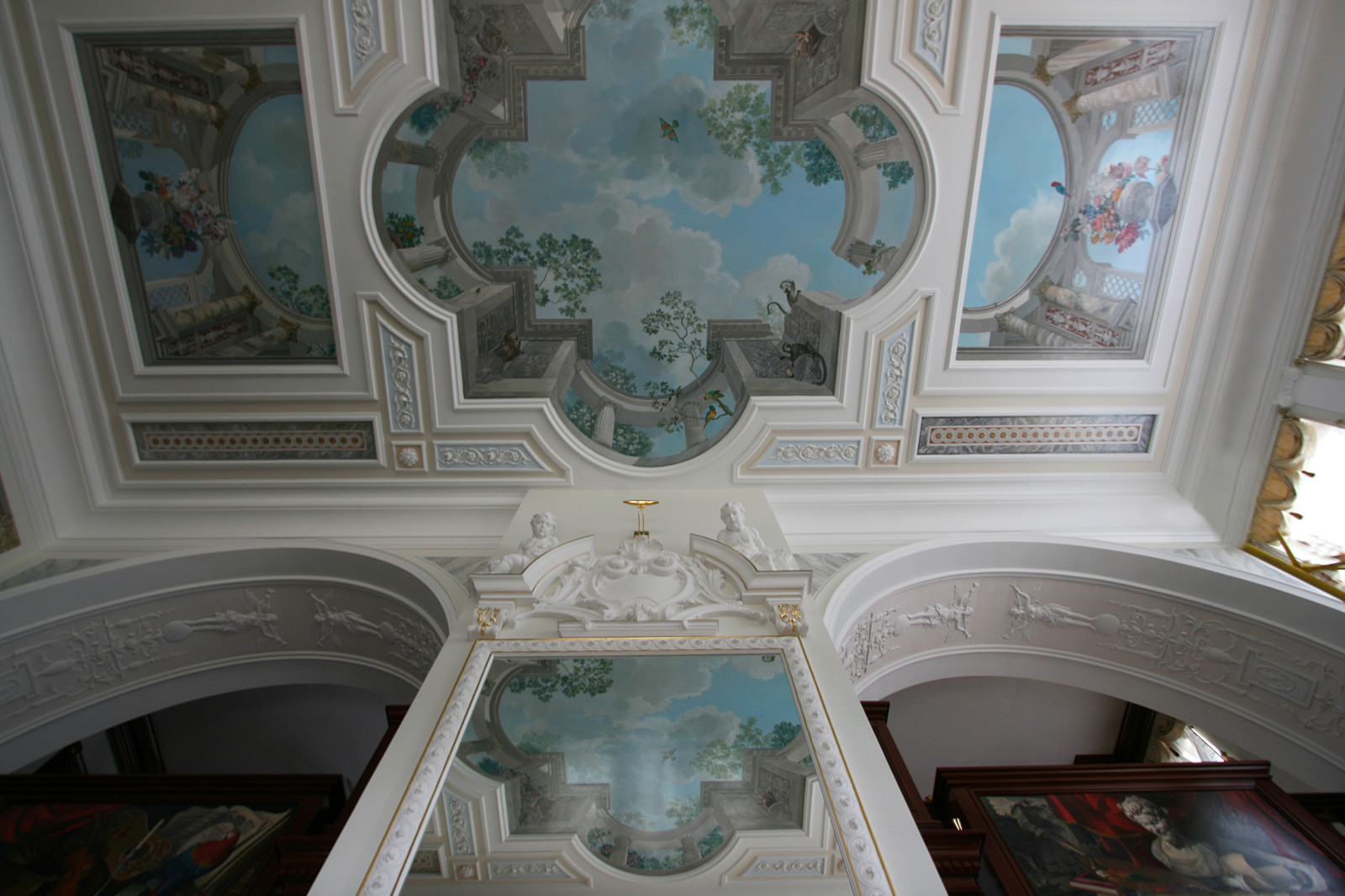 Роспись загородного дома