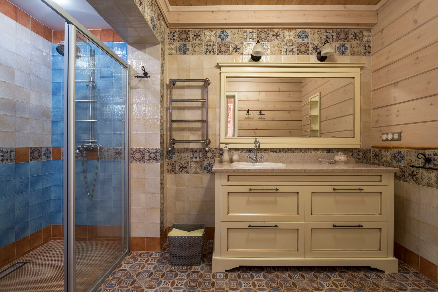 Дом из клееного бруса для большой семьи.