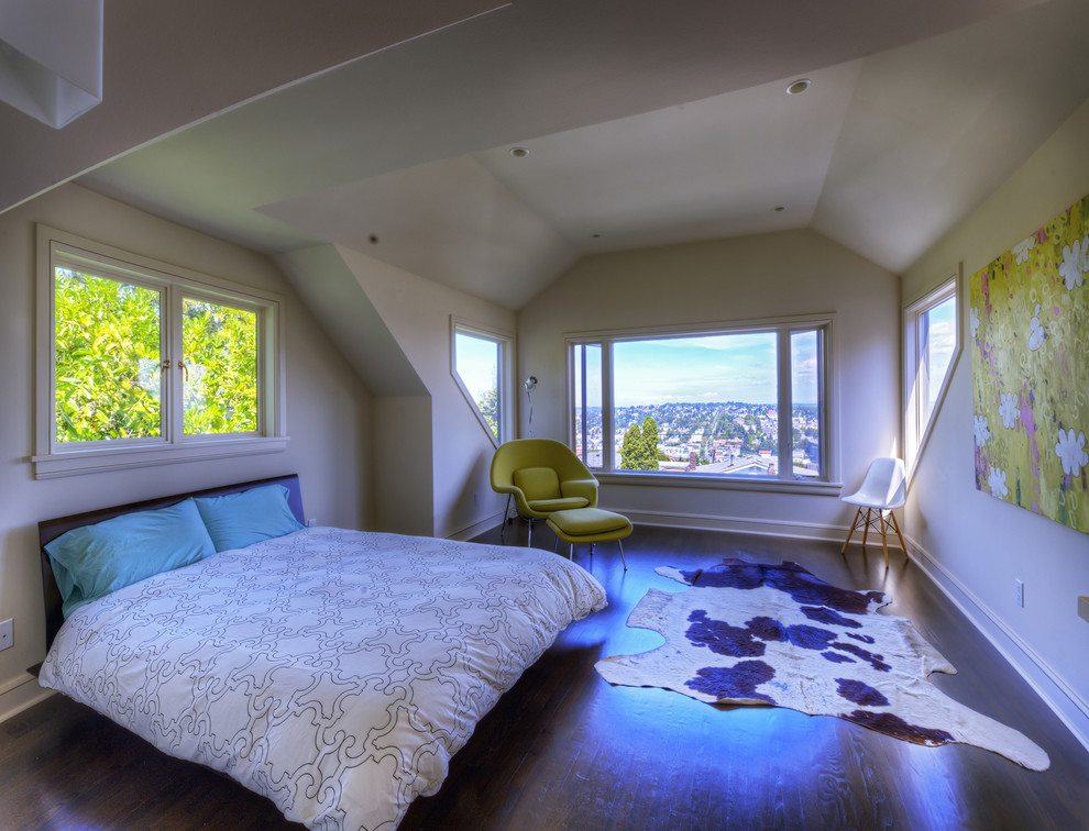 Midcentury bedroom in Seattle.