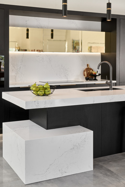 Timeless Contrast: Black and White Kitchen Island Inspirations with Marble Backsplash and Countertops