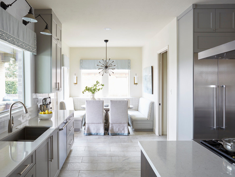 Transitional kitchen photo in Houston