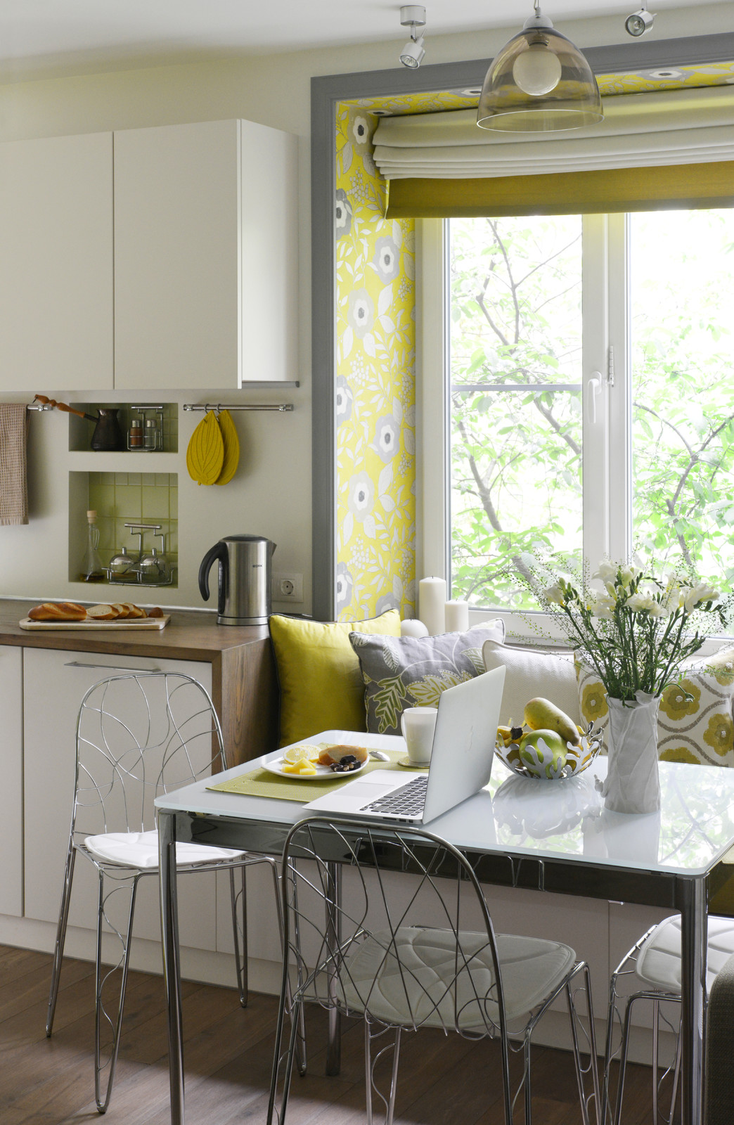 23 кв м весеннего настроения