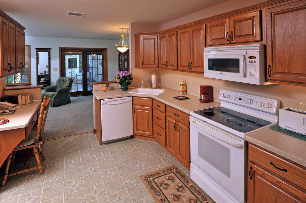 InLaw Suite Traditional Kitchen Philadelphia by Penn