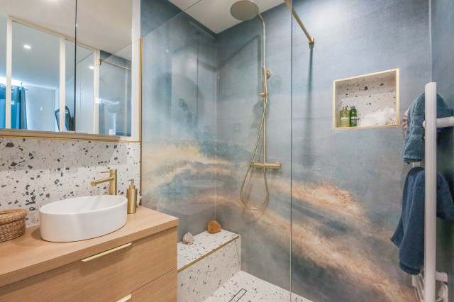 Stalingrad modern-badezimmer