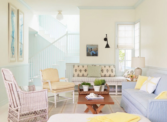 Alexandra Angle traditional-living-room