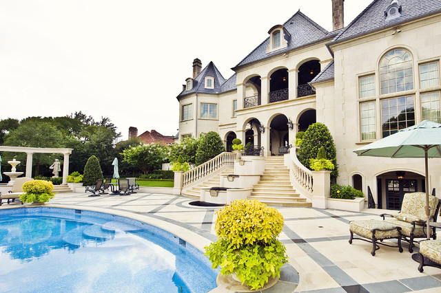 Private Residence - Formal French clasico-fachada