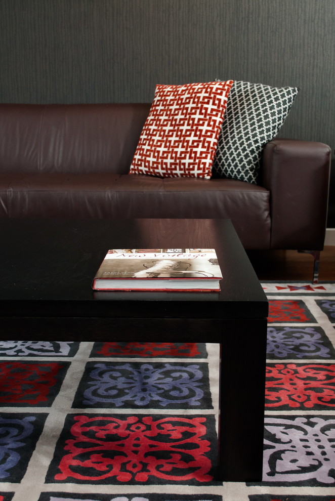 This is an example of an eclectic living room in Melbourne.