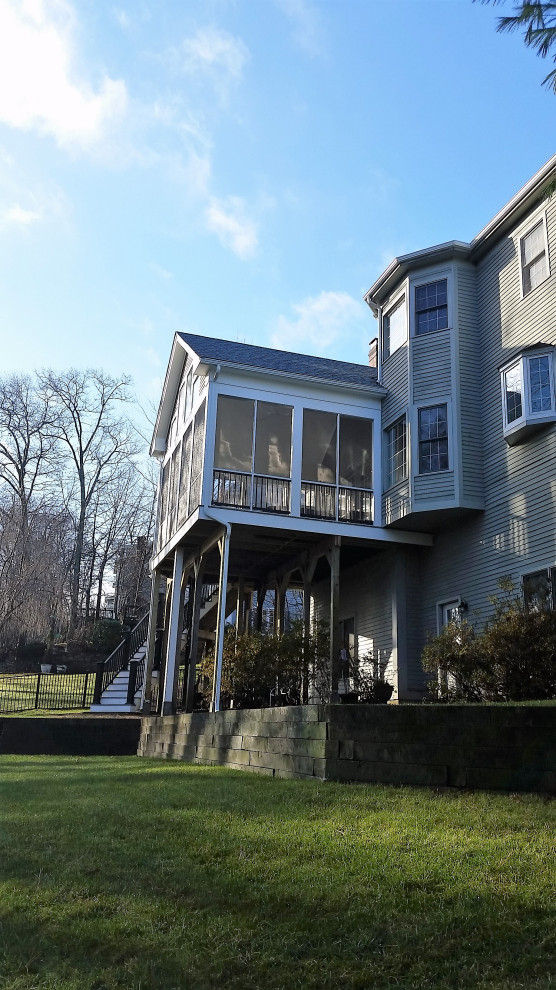 Transitional deck photo in Boston