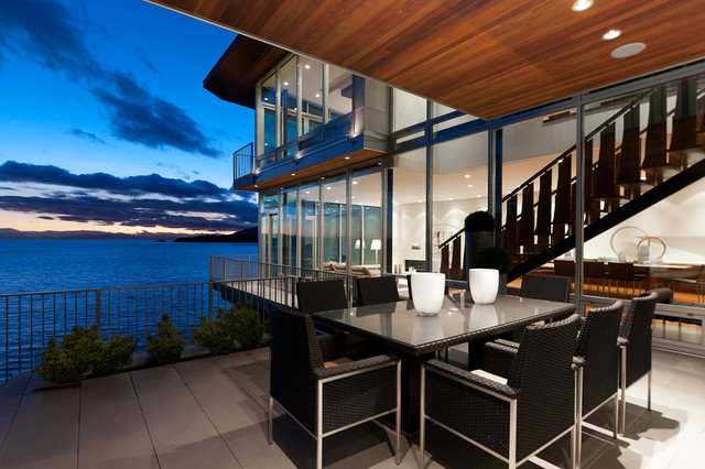 Fall/Winter 2012 modern-patio