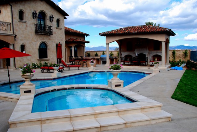 Custom Home in Los Angeles County mediterran-pools