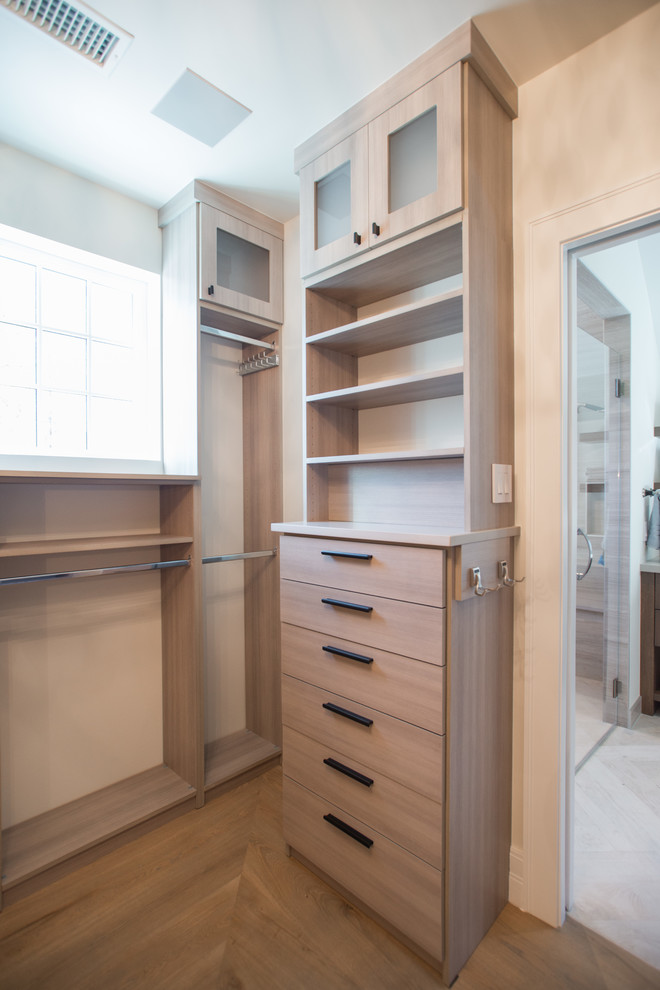 Transitional home design photo in Denver