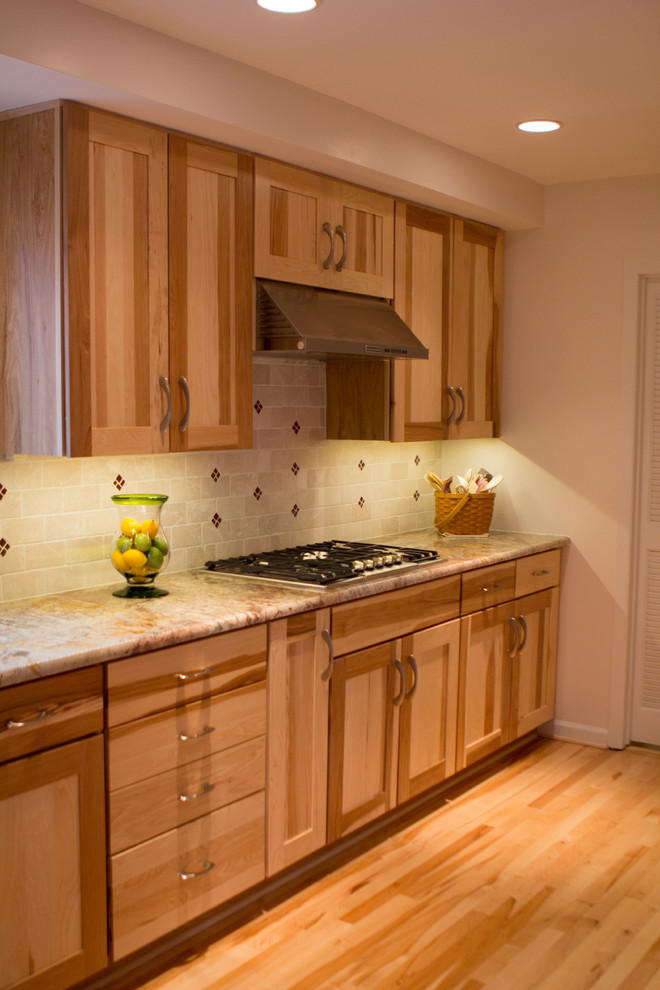 Example of a transitional kitchen design in DC Metro