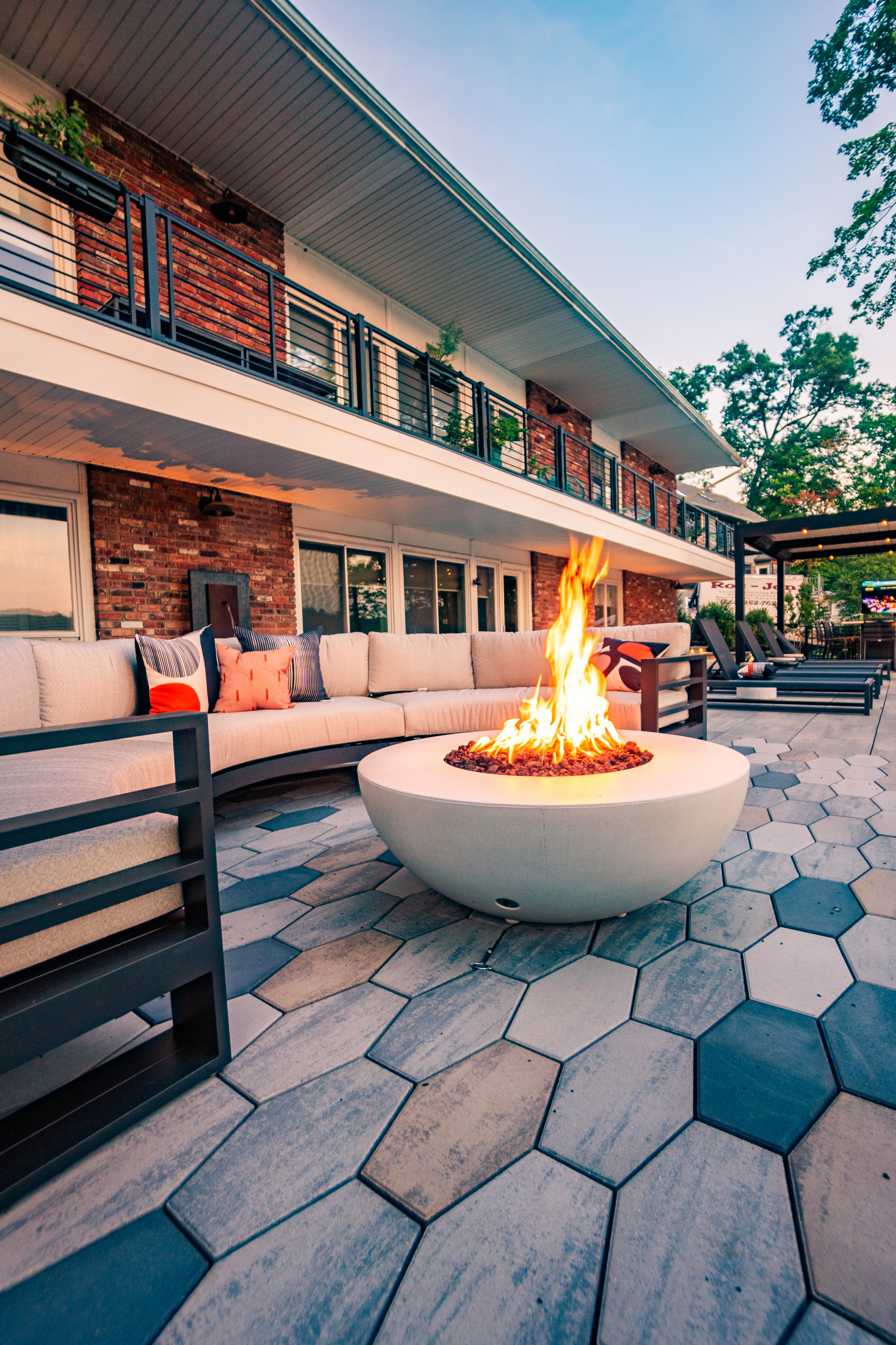 Pines Lake Modern Retreat