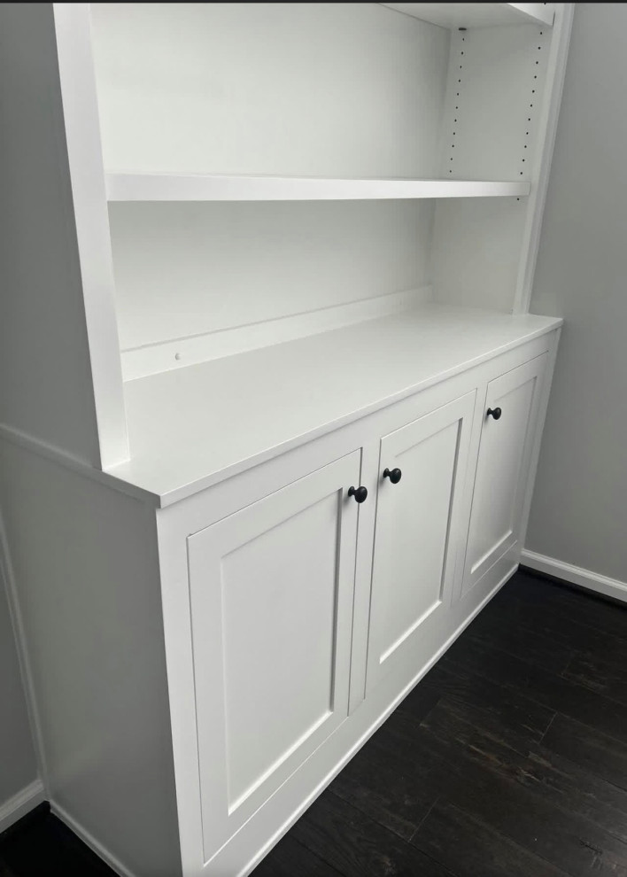 Built In books shelves