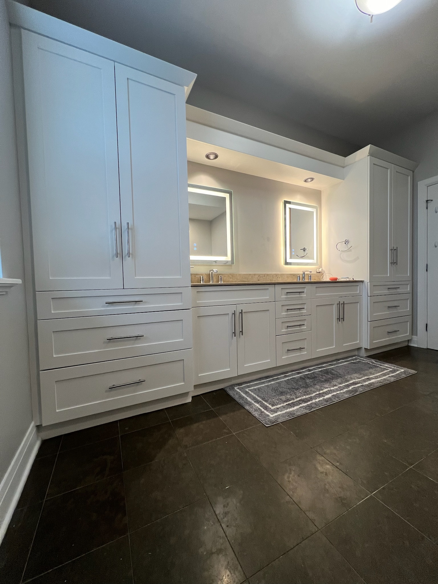 Wrigleyville Bathroom remodeling