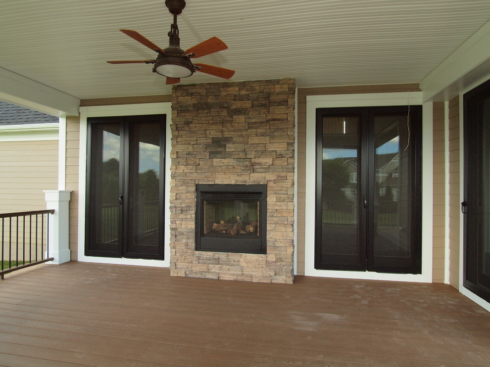 Inspiration for a transitional deck remodel in DC Metro