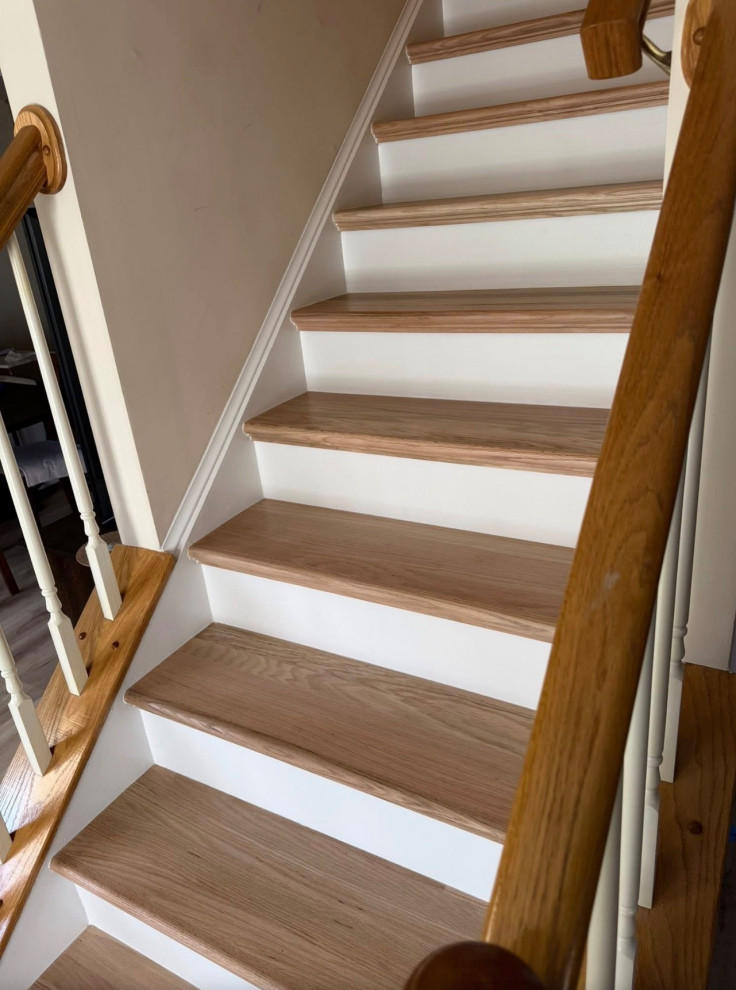 Oak stair Treads with risers