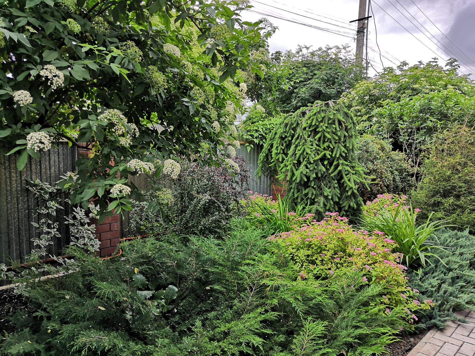 Маленький внутренний дворик