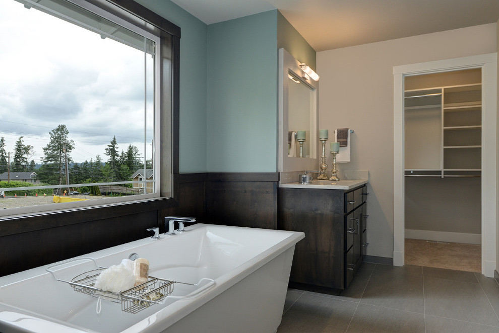 Inspiration for a transitional bathroom remodel in Boise