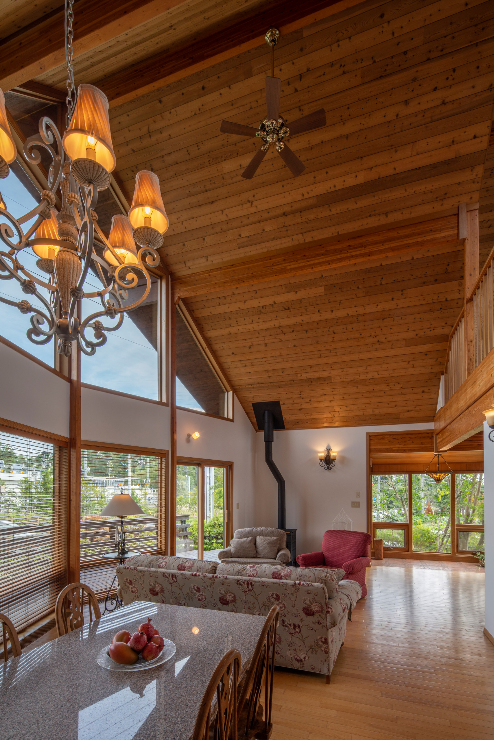 軽井沢VILLA ASSIST KARUIZAWA（北欧建築宿泊施　www.assist-v.jp）