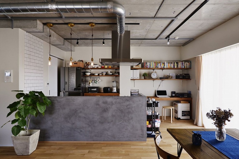 Design ideas for an industrial kitchen in Tokyo.