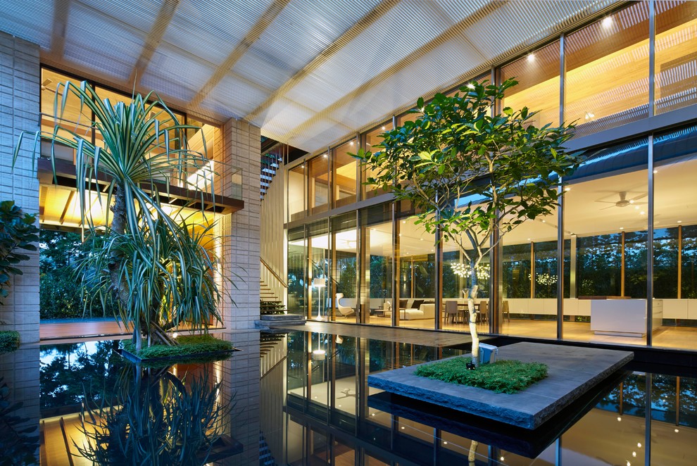 Design ideas for a contemporary landscaping in Singapore.