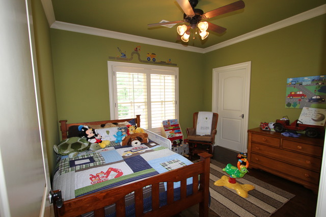 Brookhaven Custom Home klassisch-kinderzimmer