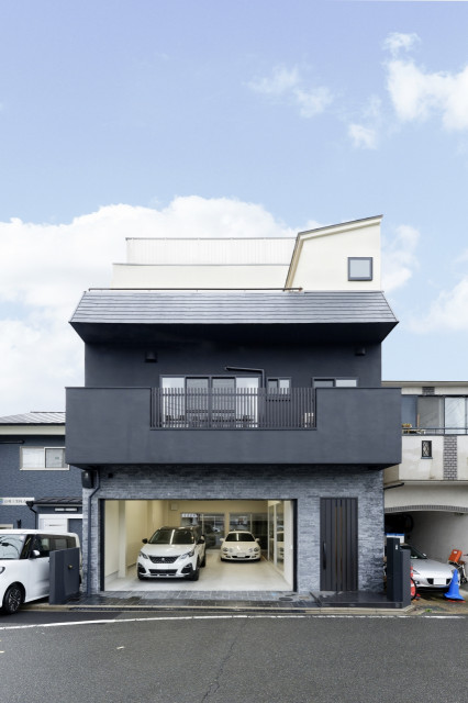 インナーガレージのある家(リフォーム) facade