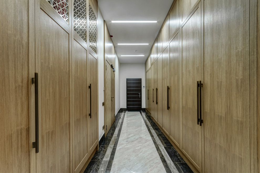 Холл в жилом доме в Москве