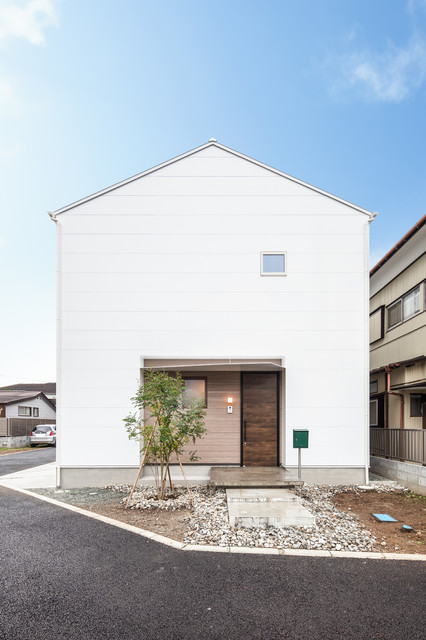 W・BOX moderno-facciata