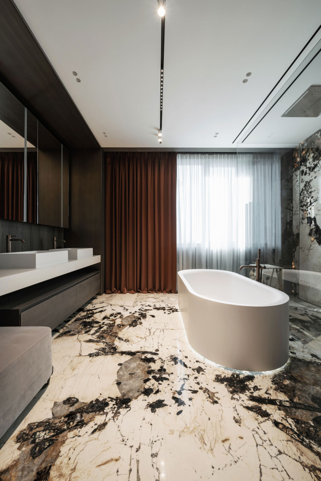 Triumph: eclectic style of stones & metals