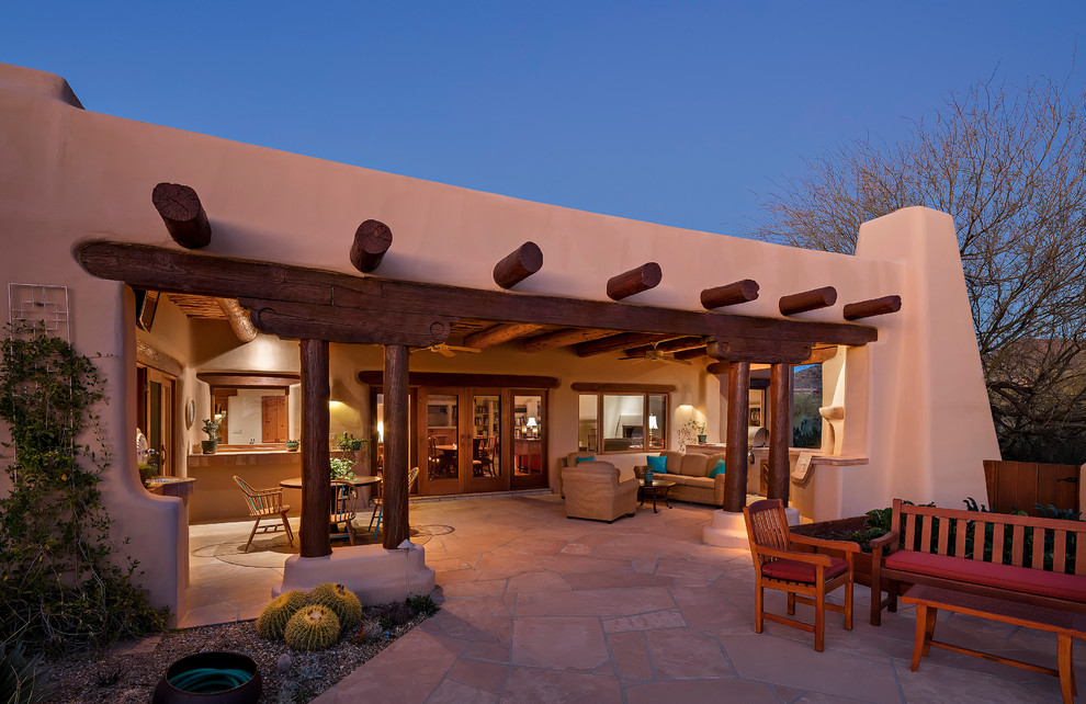 Home design - southwestern home design idea in Phoenix