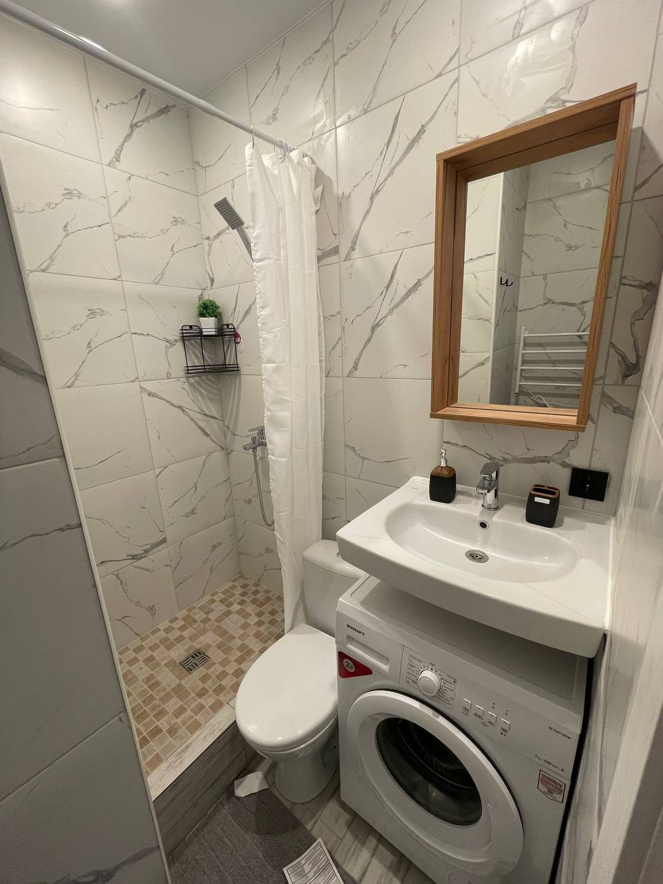 Деление на 3 студии квартиры 55 м2