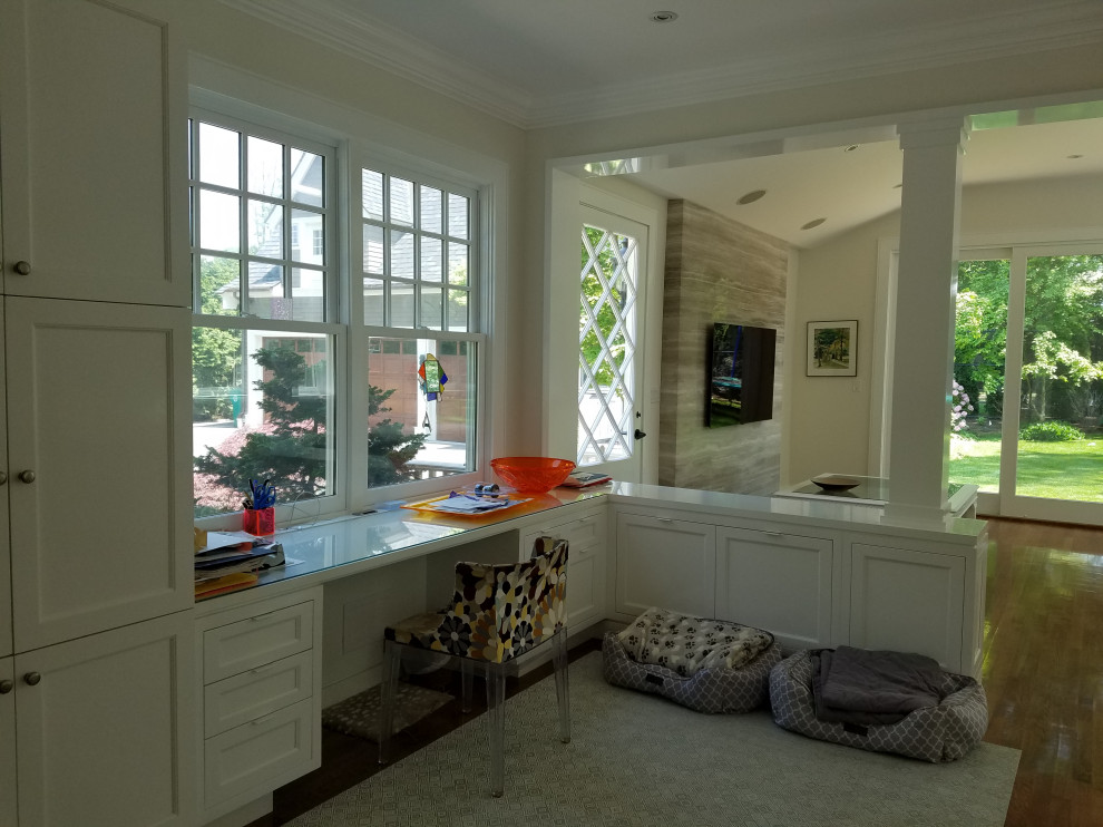 Inspiration for a transitional home design remodel in Boston