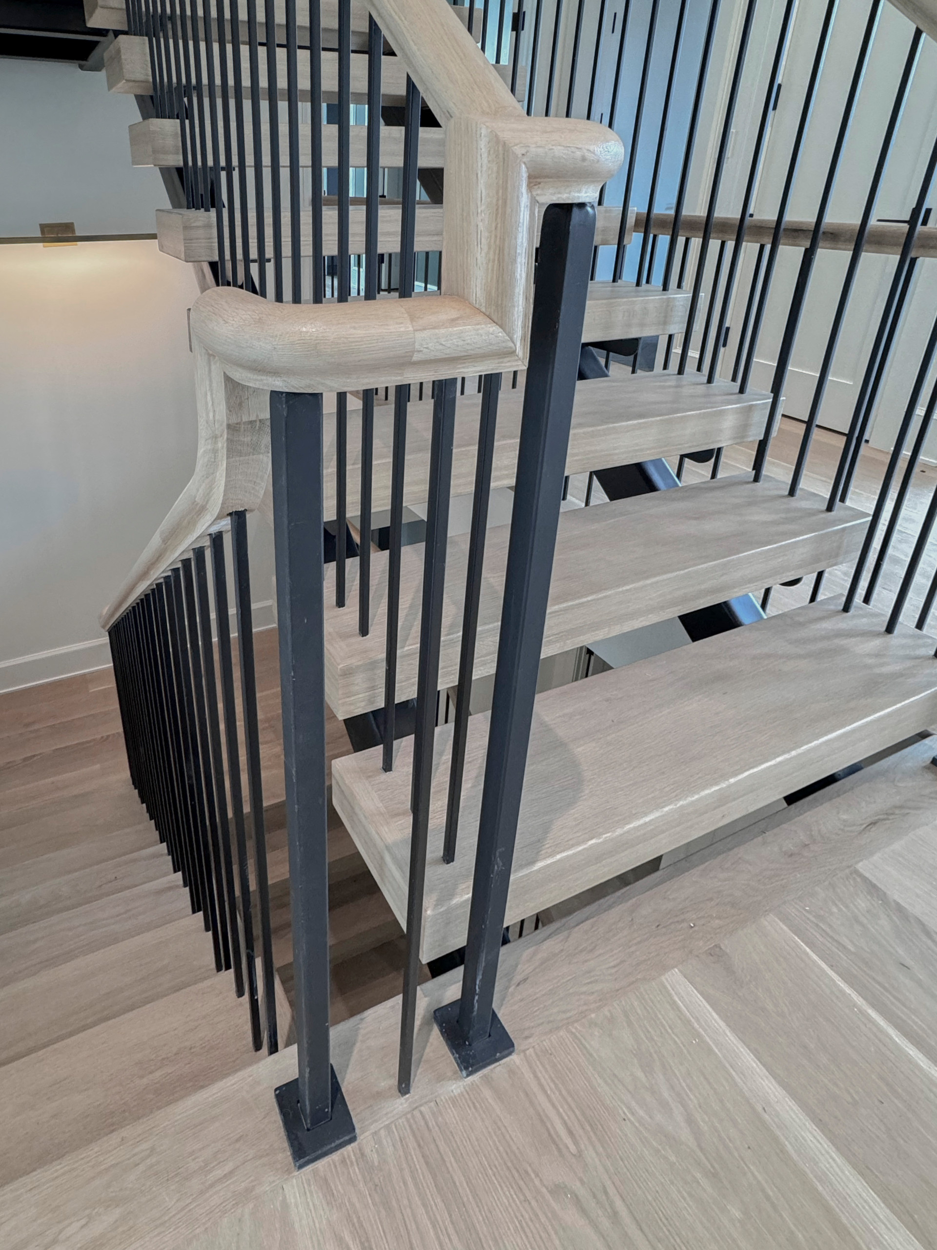 122_Modern Steel & Wood Floating Staircase, Arlington VA 22207