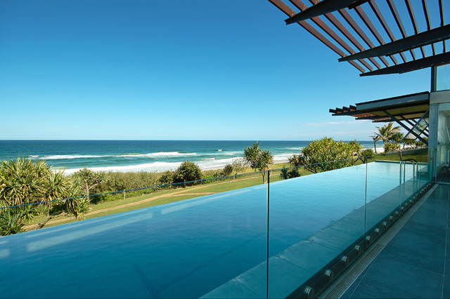Elevated swiming maritimt-pool
