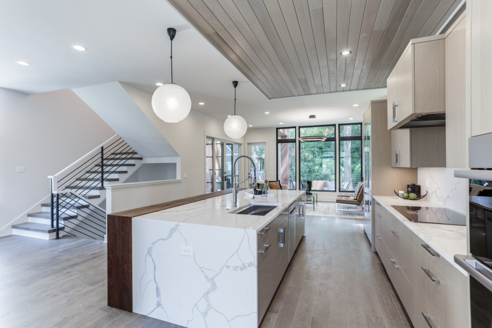 Photo of a mid-sized modern kitchen in Atlanta.
