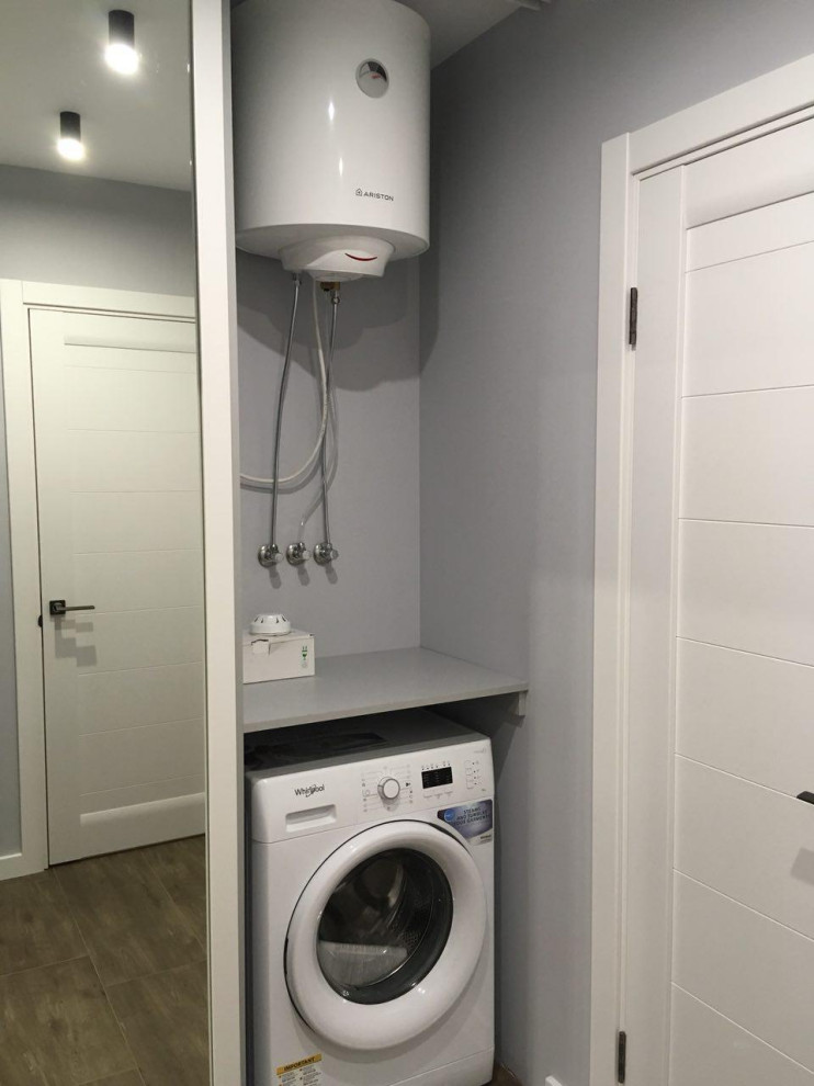 Уголок со стиральной машинкой и бойлером