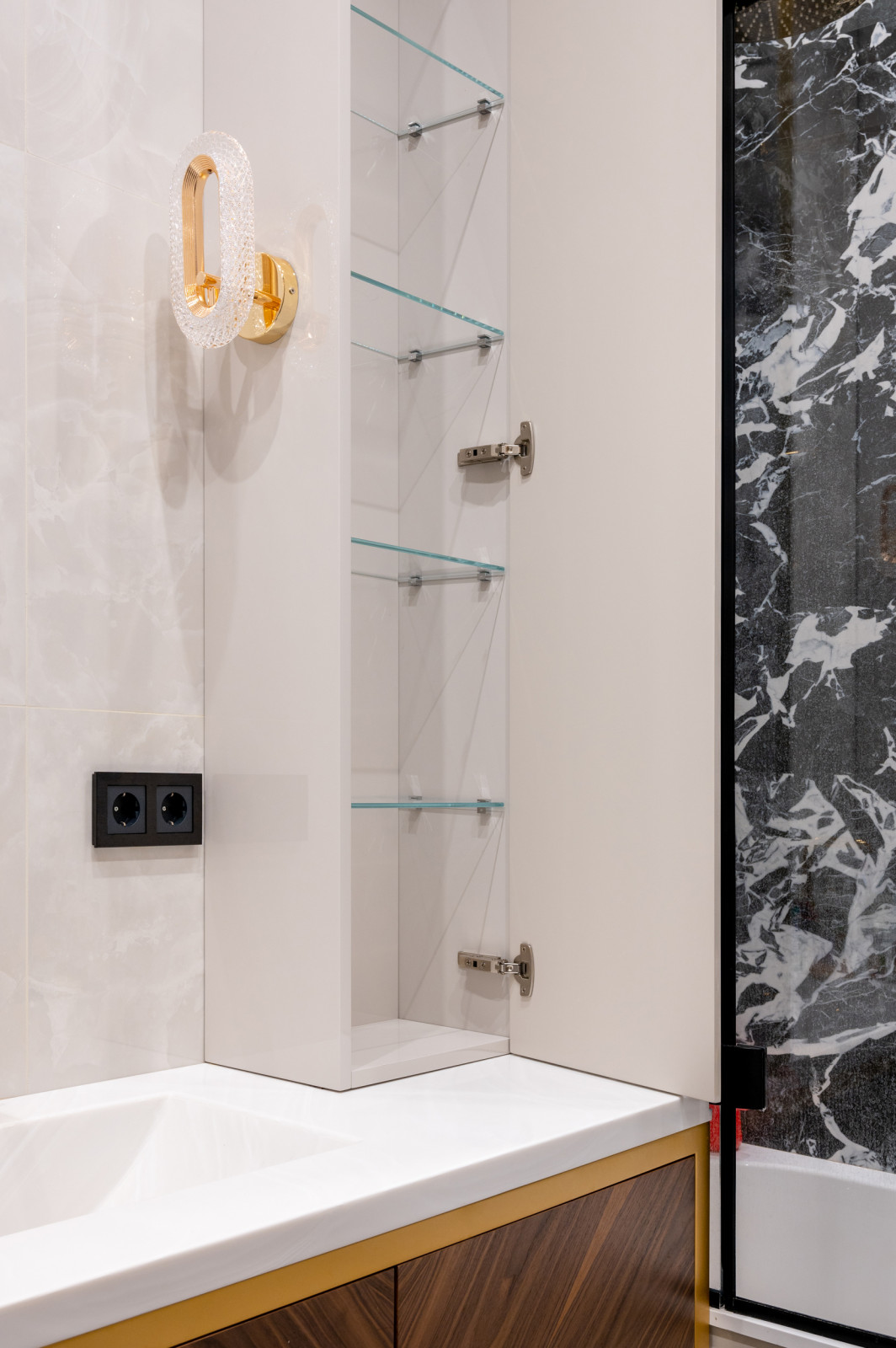 105 Садовые кварталы. Мебель для ванной комнаты