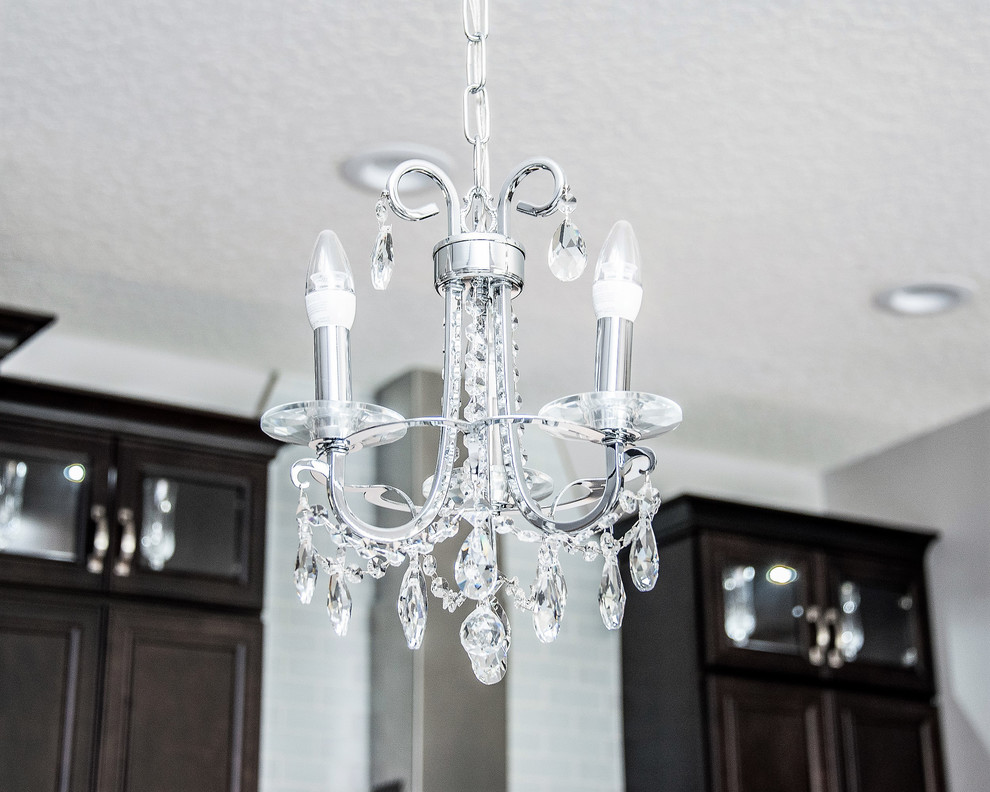 Example of a transitional kitchen design in Orlando