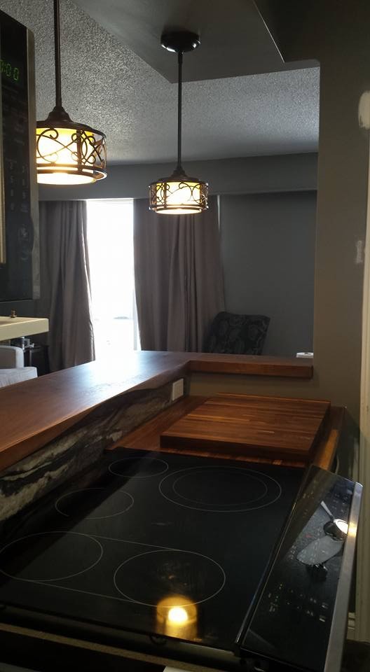 Home design - transitional home design idea in Toronto