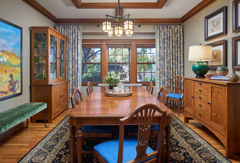 Arts And Crafts Panelled Dining Room