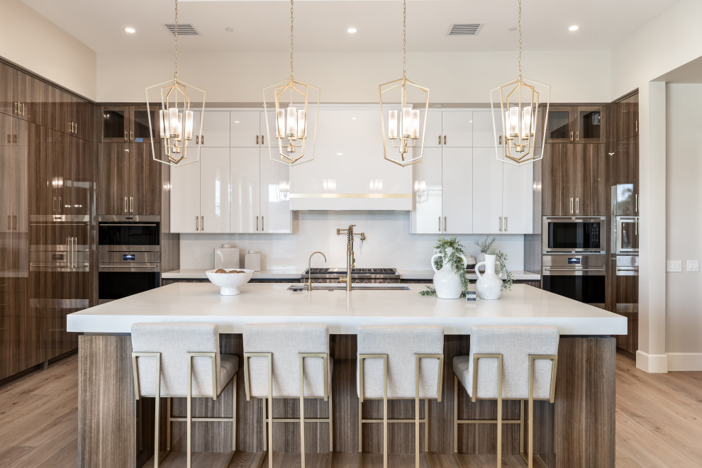 Inspiration for a transitional kitchen remodel in Phoenix